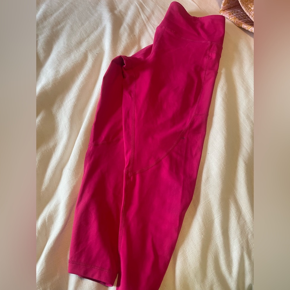 Zyia Hot Pink 20” high rise Capris